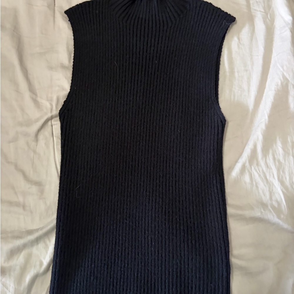Sleeveless Ribbed Knit Mock Neck Top - Black